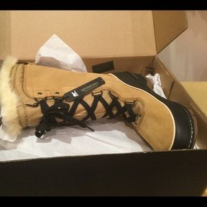 NWT/NIB Sorel Tivoli III High Waterproof Boot FIRM